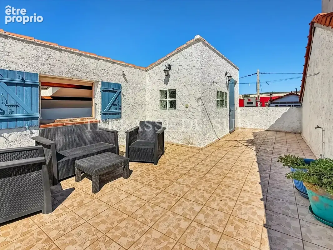 Maison de Ville 140 m2 avec Jardin, Toit-Terrasse et Garage – Le Canet - Marseille 14 - photo 3