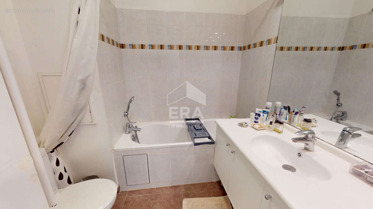 Appartement à PARIS-19E