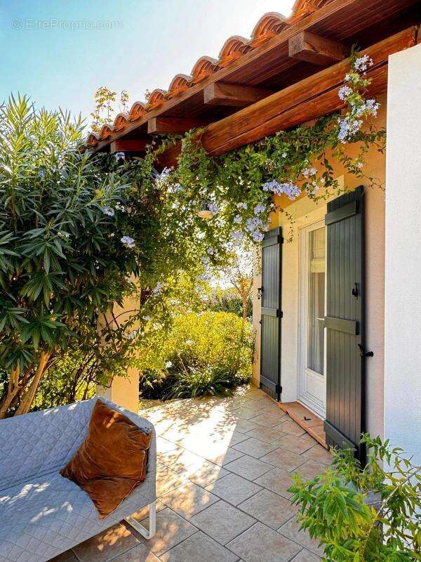 Maison à BELLEGARDE