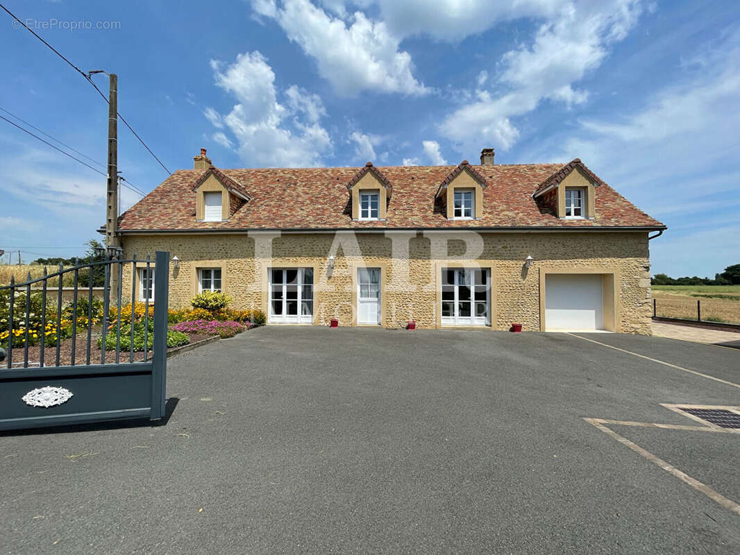 Bel ensemble à vendre, secteur Mamers, réf B15390 - photo 2