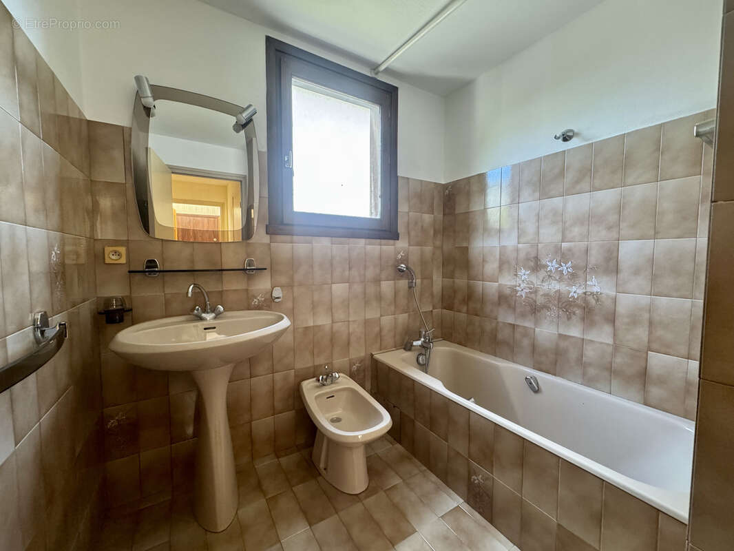 Appartement à SAINT-JEAN-DE-MAURIENNE