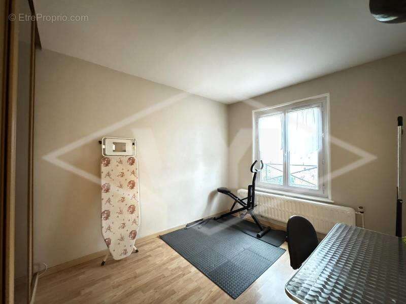 Maison à COMBS-LA-VILLE