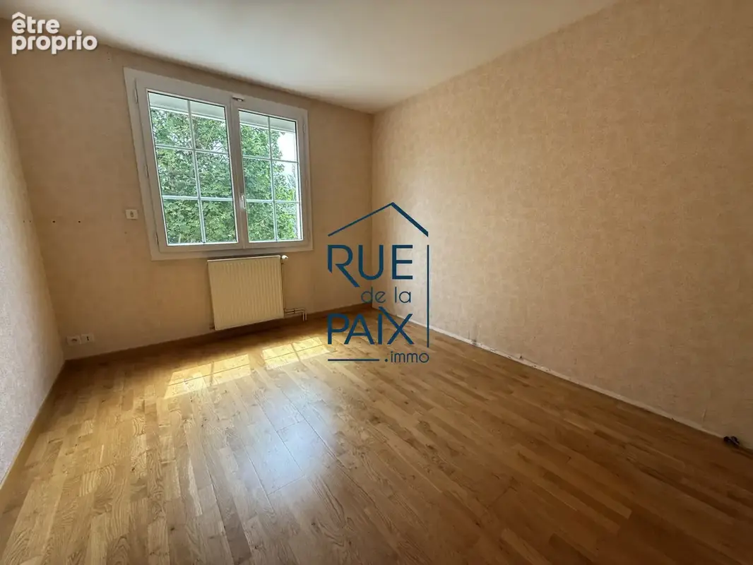 Maison 5 pièces 130 m² à vendre à Chatellerault (86100) - photo 6