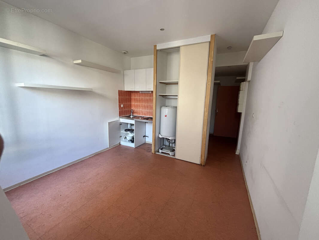 Appartement à MARSEILLE-1E