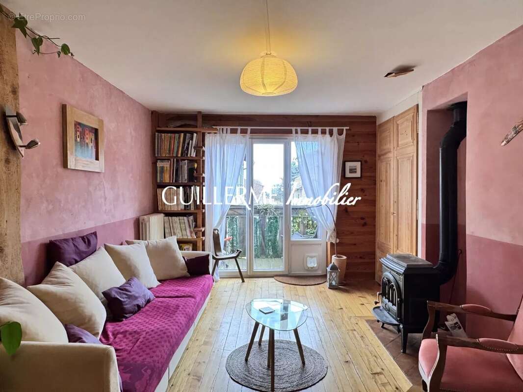 Maison à SALLES-ARBUISSONNAS-EN-BEAUJOLAIS