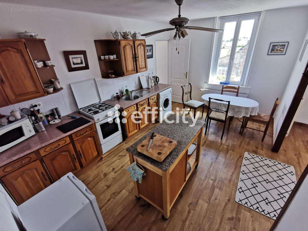 Maison 240 m² à Saint-Sever-Calvados  - photo 20