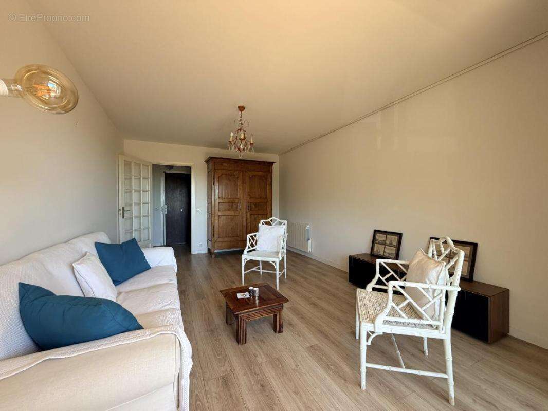 Appartement - photo 2
