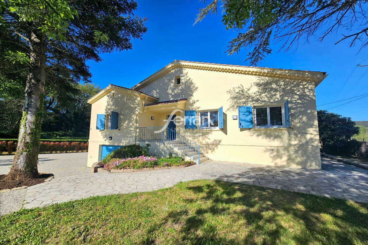 Maison à LA MOTTE