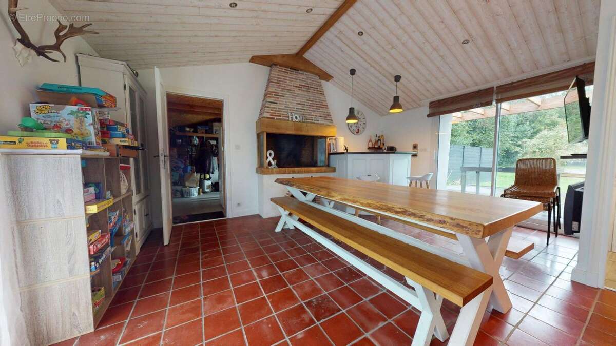 Maison à GROSBREUIL