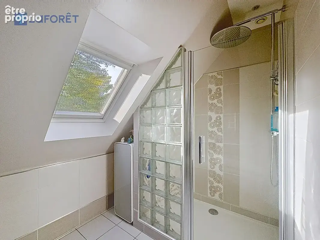 Maison Chessy 7 pièce(s) 175 m² - photo 12