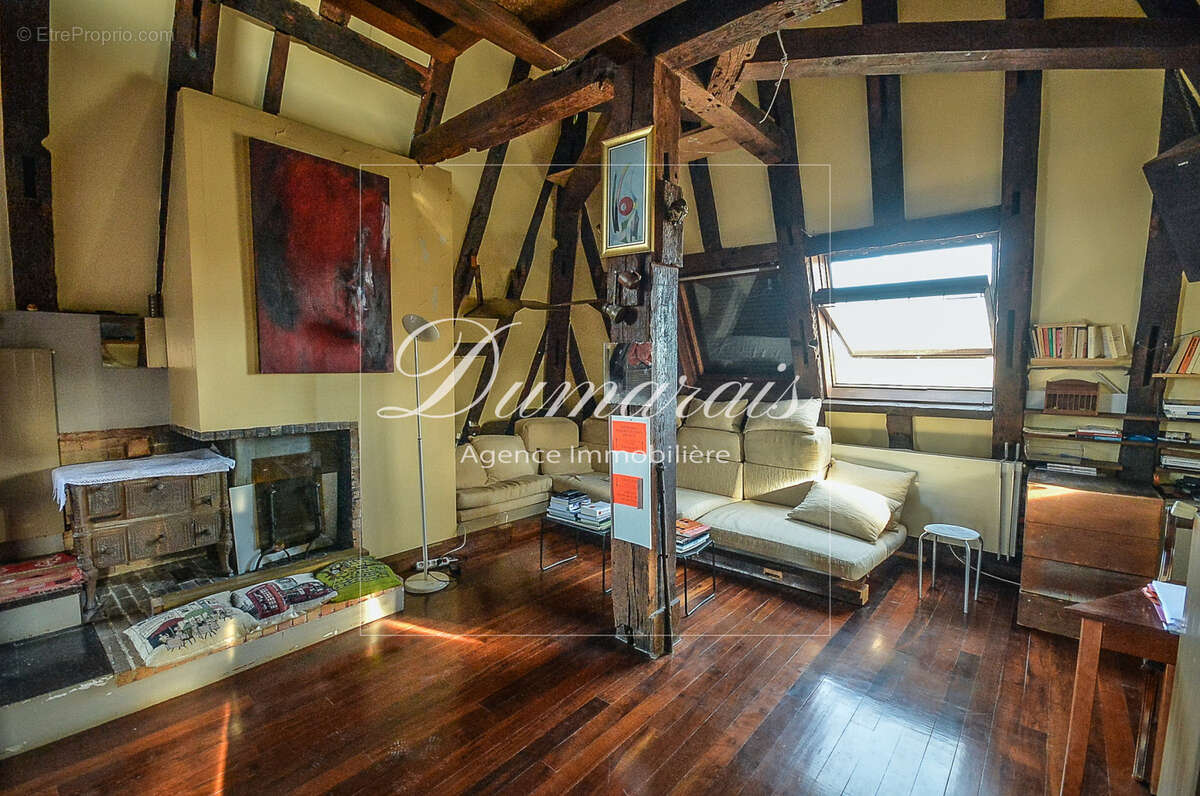 Appartement à PARIS-4E