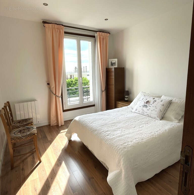 Appartement à SAINT-MAUR-DES-FOSSES