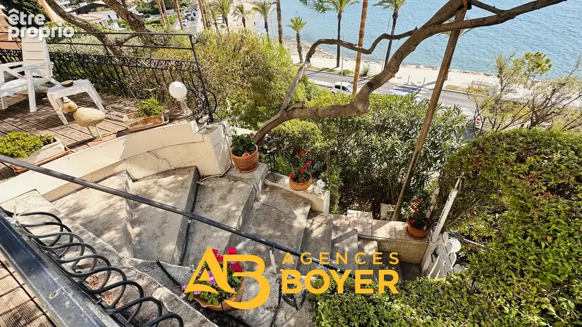 EXCLUSIVITE  BANDOL - GRAND T3 Terrasse de 50m2 Vue mer et Garage - photo 18