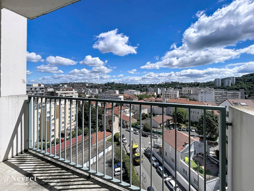 Appartement à SAINT-ETIENNE