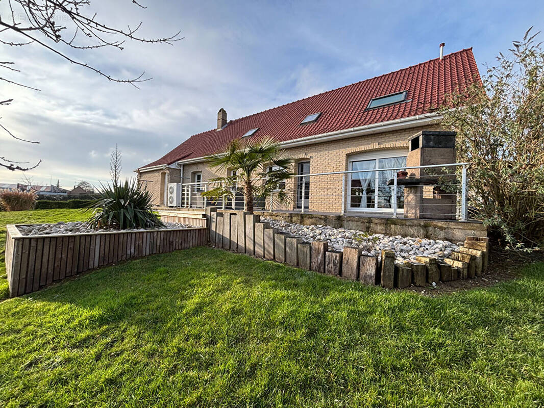 Maison à LICQUES