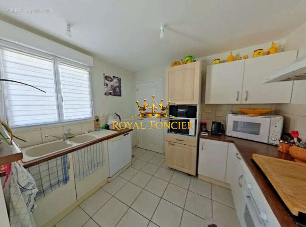 Maison 89 m² à Chatellerault  - photo 4