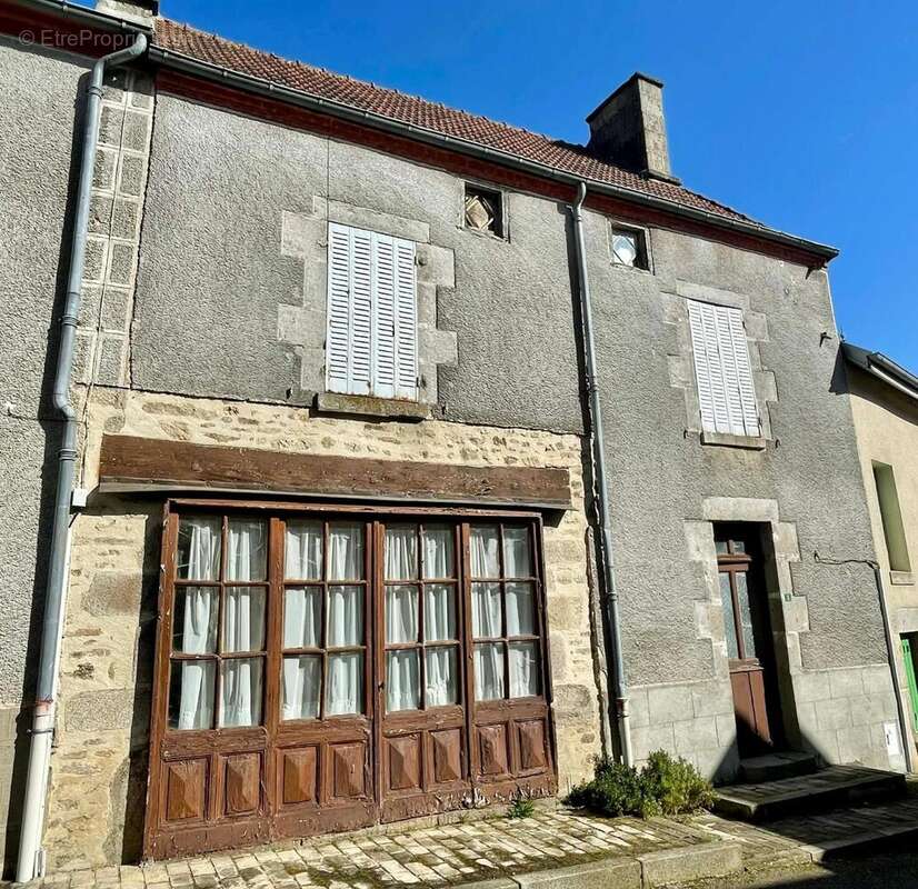 Maison 150 m² à Cressat  - photo 7