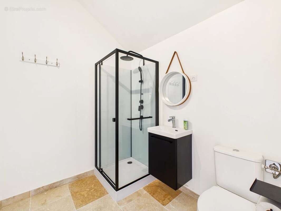 Maison à BEYNAC-ET-CAZENAC