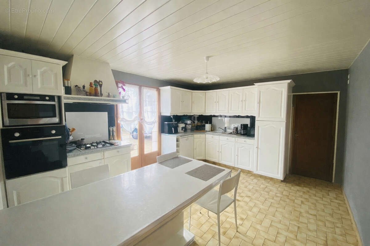 Maison à LE MESNIL-EN-THELLE
