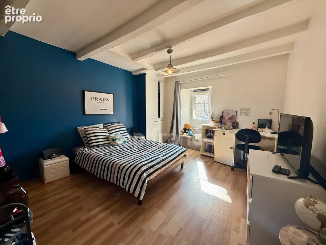  CHAMPDENIERS – Maison de caractère rénovée de 175 m² avec 135 m² de dépendances et fort potentiel - photo 14