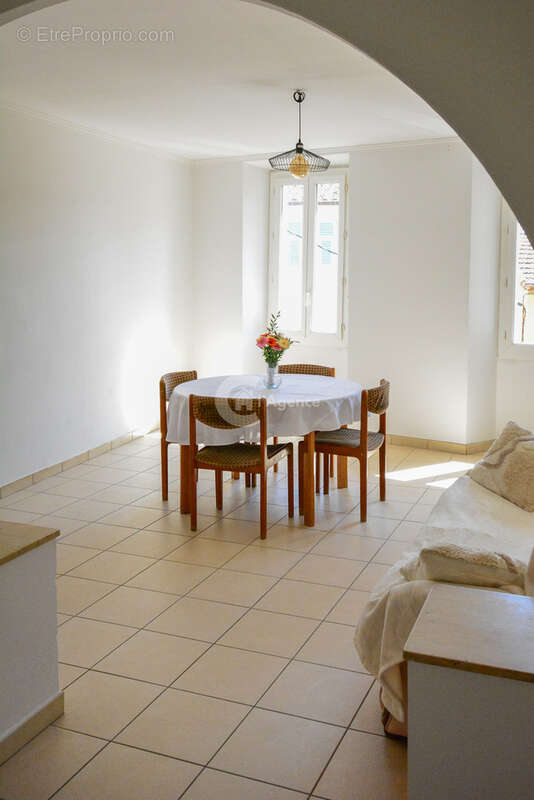 Maison à VILLENEUVE-LOUBET