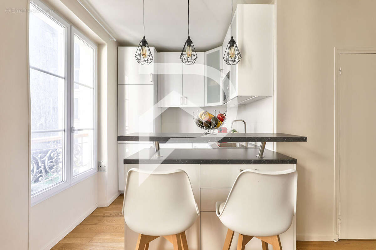 Appartement à PARIS-8E