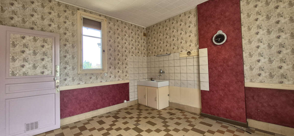 Maison à MONTLUCON