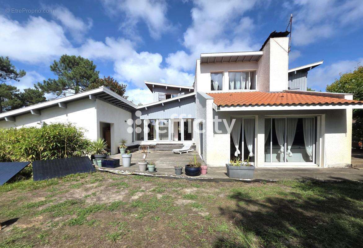 Maison à BISCARROSSE