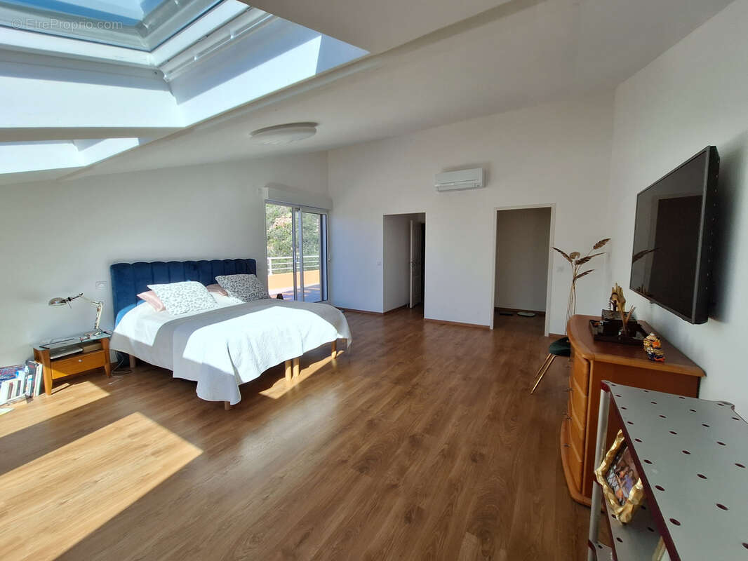 Ajaccio Sanginaires magnifique duplex récent de 180m2 avec vue panoramique - photo 3