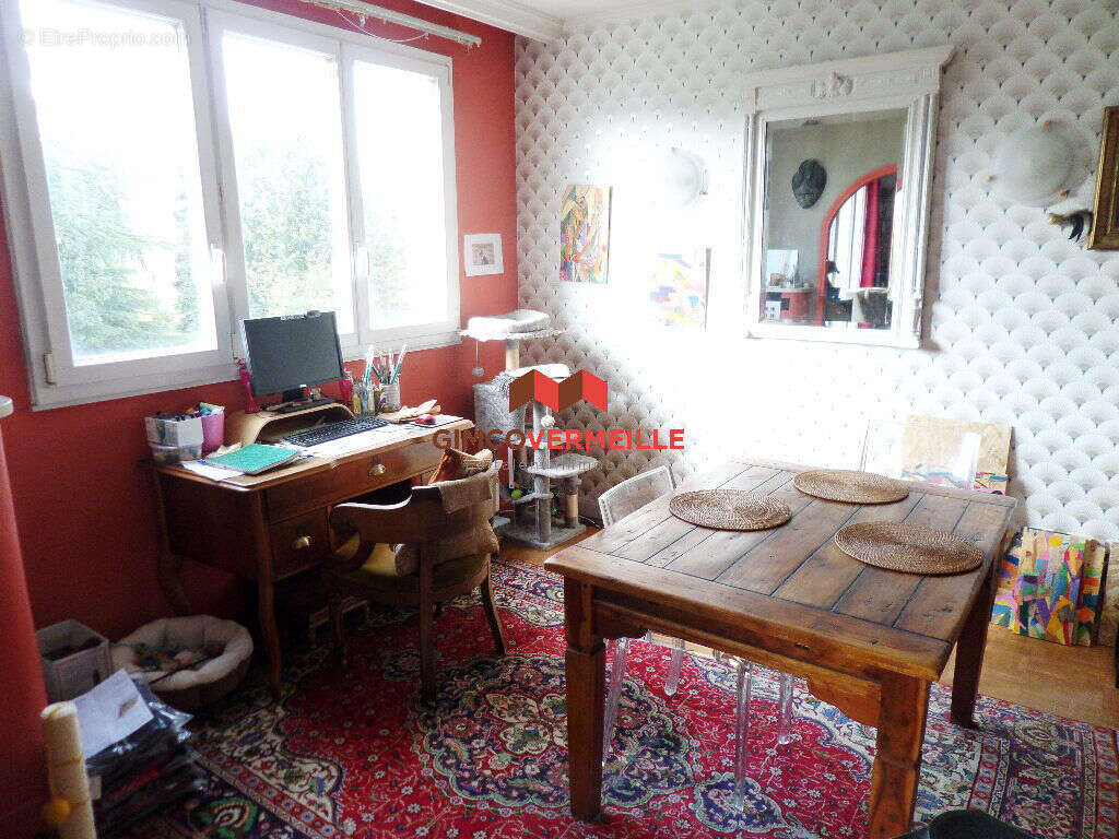 Appartement à LA CELLE-SAINT-CLOUD