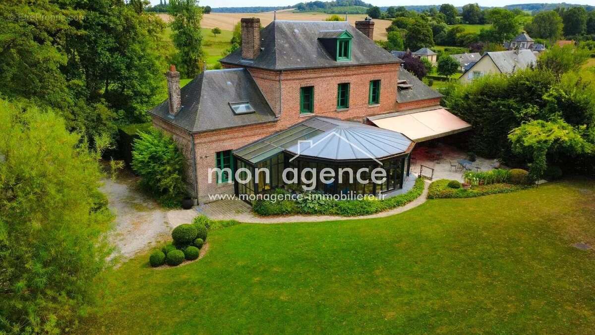 Maison à NEUFCHATEL-EN-BRAY