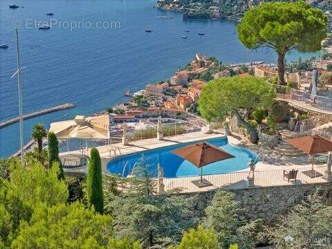 Maison 270 m² à Villefranche-Sur-Mer  - photo 2