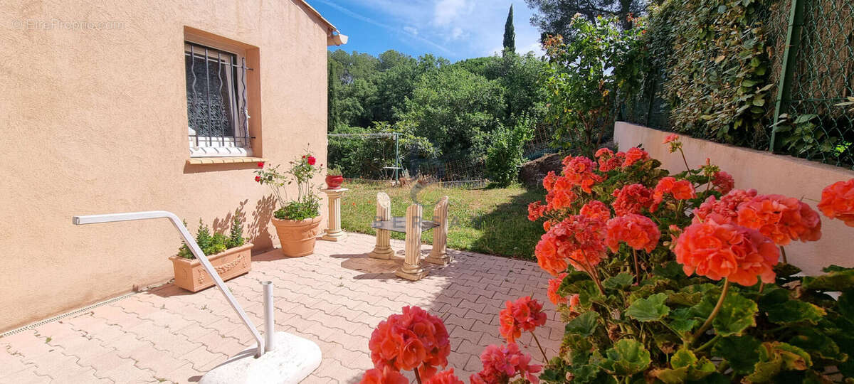 Maison à FREJUS