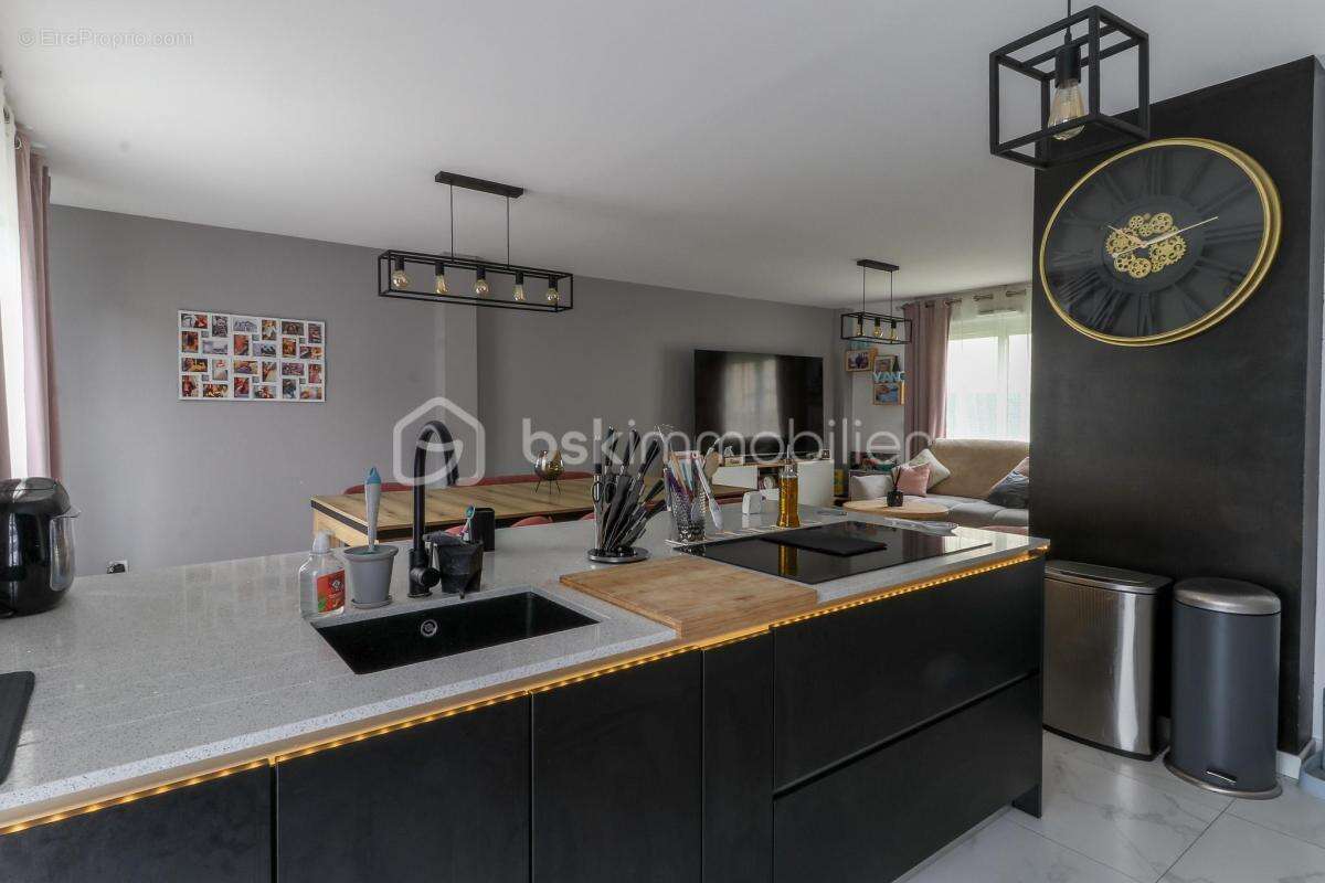 Maison à MORIGNY-CHAMPIGNY