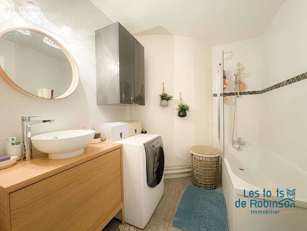 Appartement à LE PLESSIS-ROBINSON