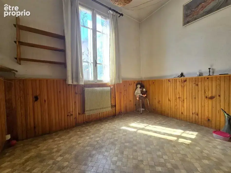 Proche Libération 2 et 3 Pièces à rénover vues panoramiques - photo 12