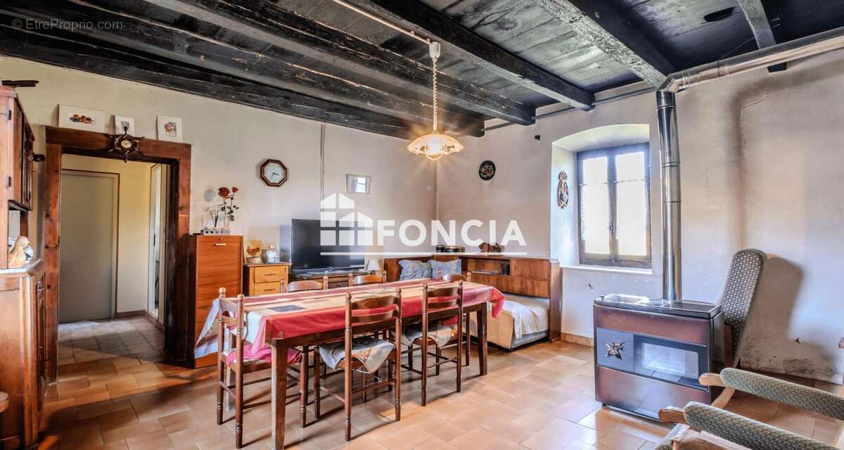 Maison à CORNIER