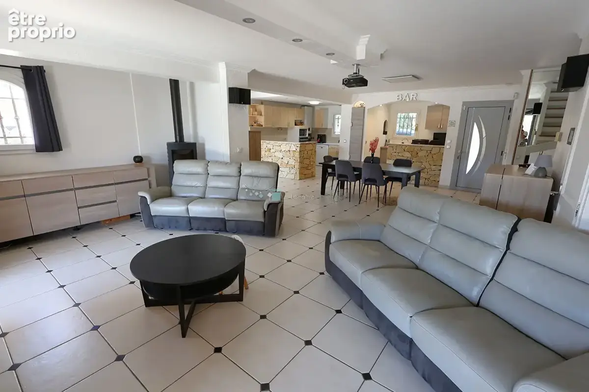 Villa Saint Cezaire Sur Siagne 170 m² avec terrain 1523 m² et piscine - photo 8