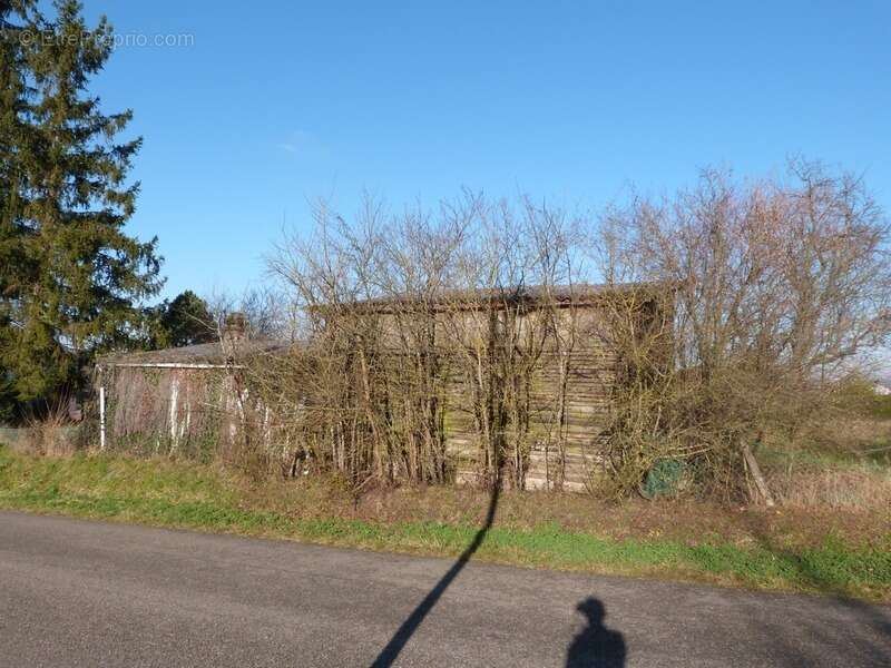 Dpt Moselle (57), à vendre proche de SARREGUEMINES terrain - Terrain de 851,00 m² - photo 5