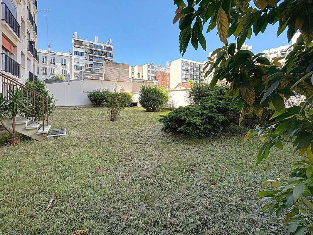 Appartement à PARIS-20E