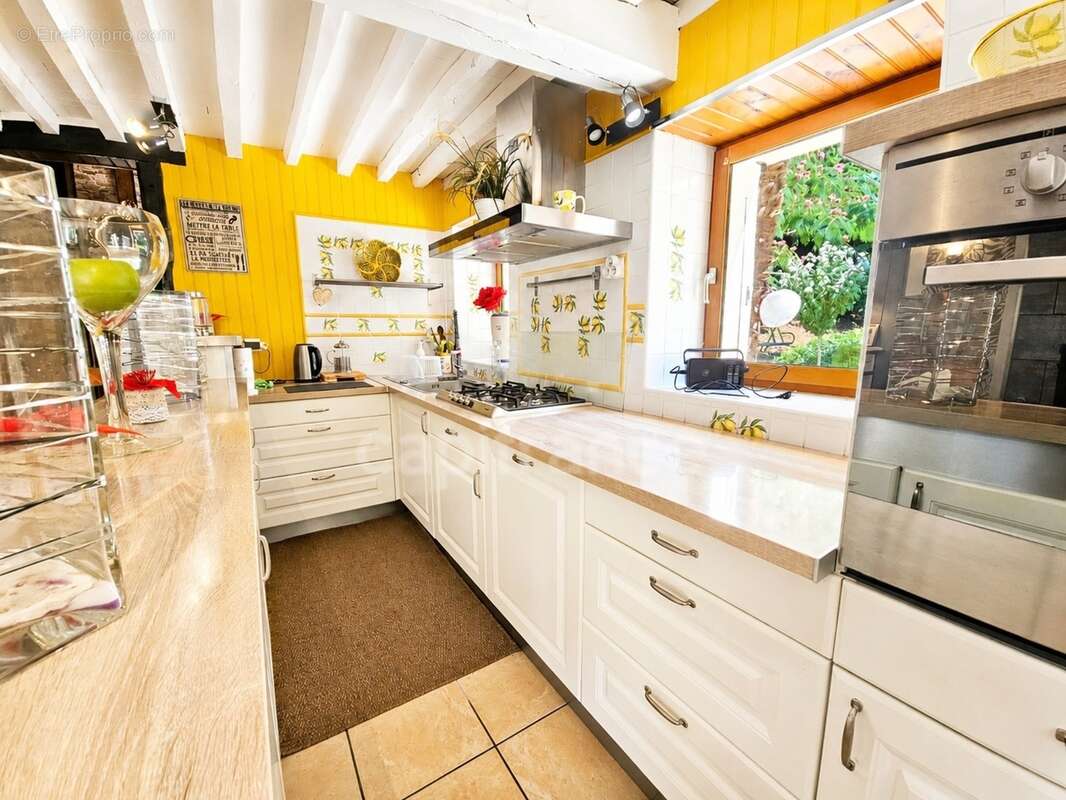 Maison individuelle, 3 chambres, 2254m2 de jardin clos, arboré et aménagé, au calme, pas de voisinage proche, exposée sud, 1h de - photo 4
