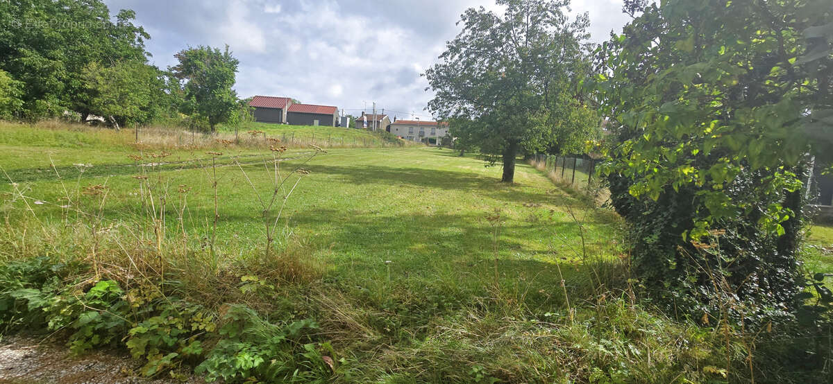 Maison à CONSENVOYE