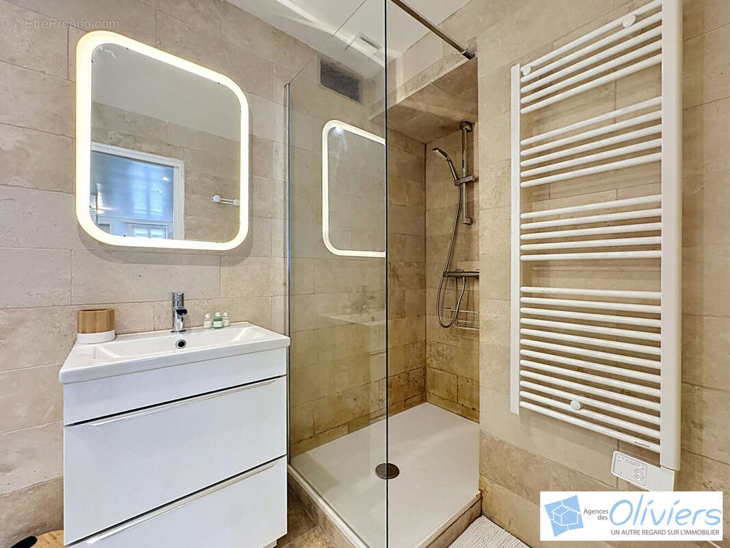 Appartement à DAMPIERRE-EN-YVELINES