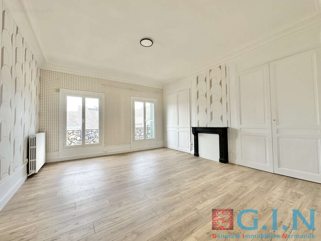 Appartement t5 prox préfecture / place du vieux marche - photo 7