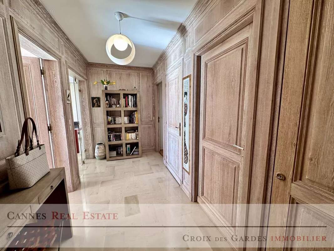 Appartement à LE CANNET