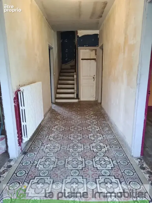 Maison 149m² à rénover avec bâtiment de 126m² au sol - photo 2