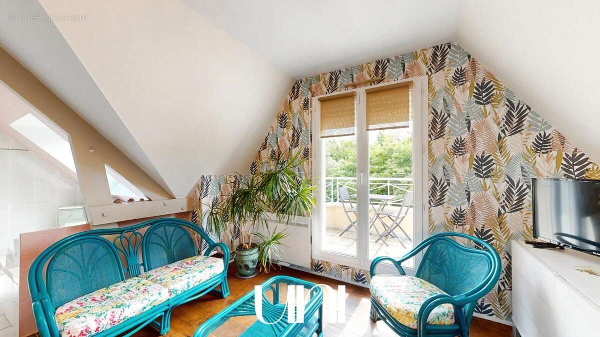 Maison à CORMELLES-LE-ROYAL