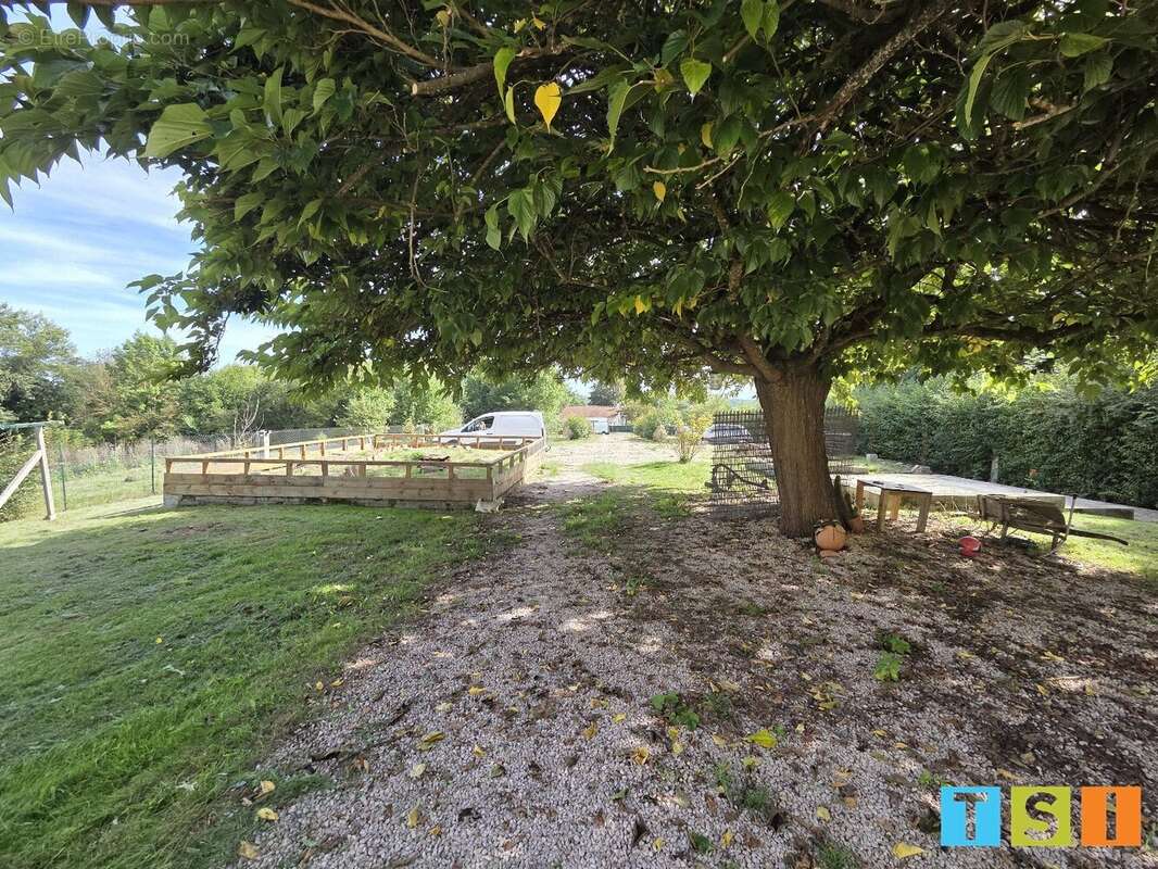 Maison à L&#039;ISLE-EN-DODON