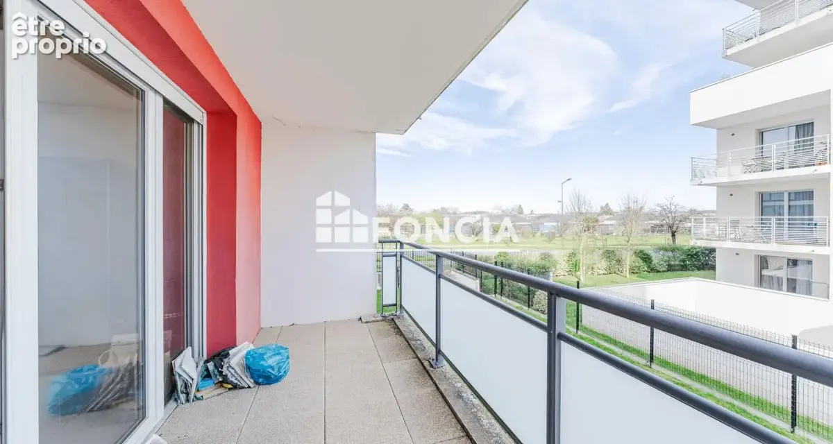 Tours-nord, proche tram et toutes commodites au calme, limite saint cyr sur loire - residence recente - appartement t2 - photo 2