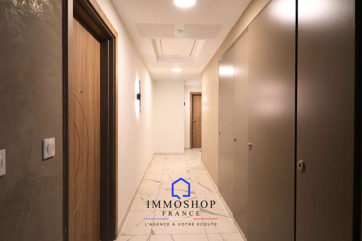 Appartement à LE CANNET